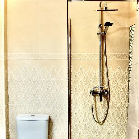 Apartamentos Puerta Real Sevilla Exterior photo